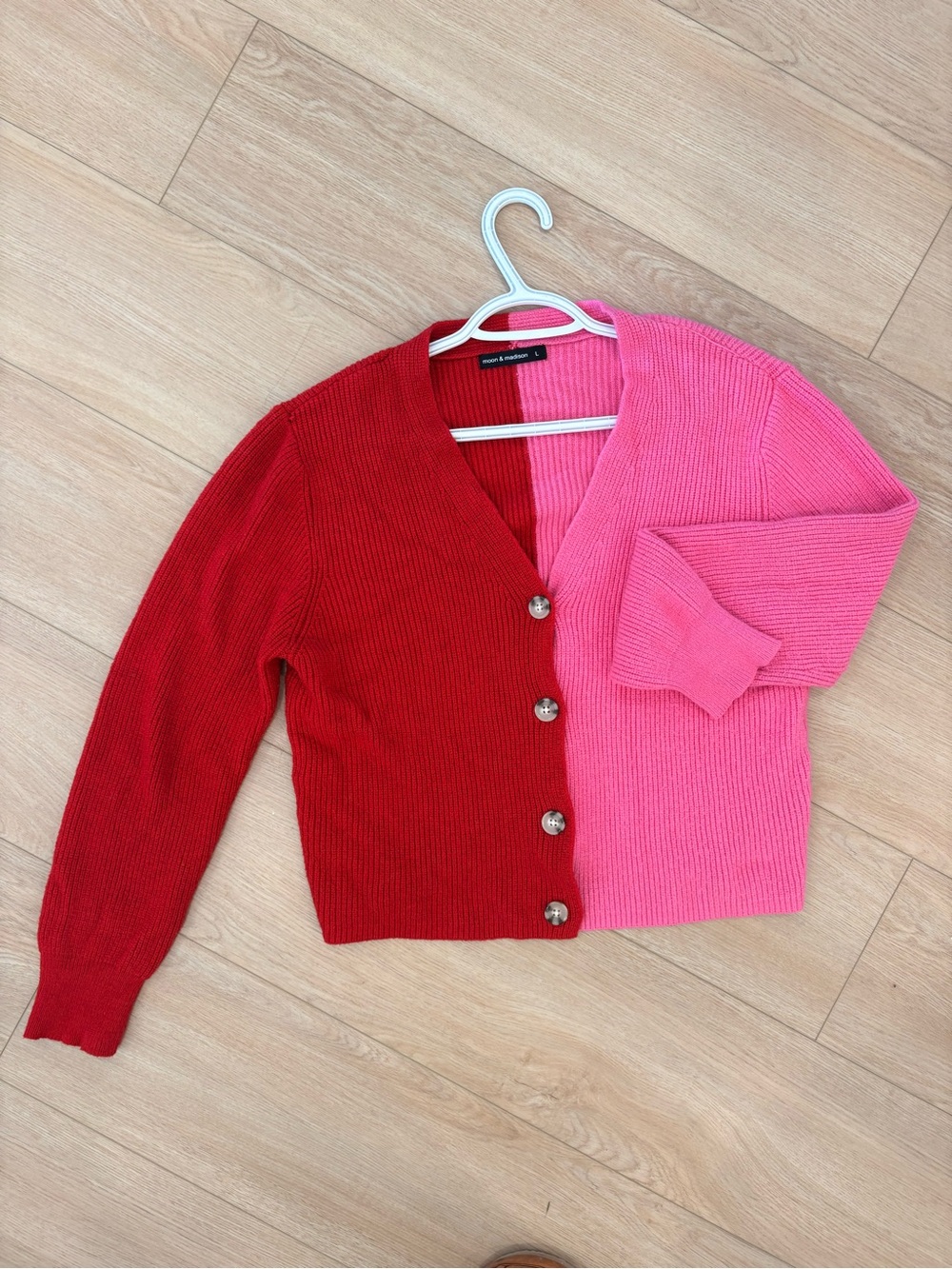 moon & madison Red and Pink Colorblock Ribbed V-Neck Cardigan